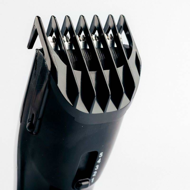 Машинка GRUNHELM GHC508 3W Black/Gray, Акумулятор, Мережа, 60 хв, 8 год, 1, Нержавіюча сталь, Індикатор заряду, Підставка для зарядки, Автоматичне змащування